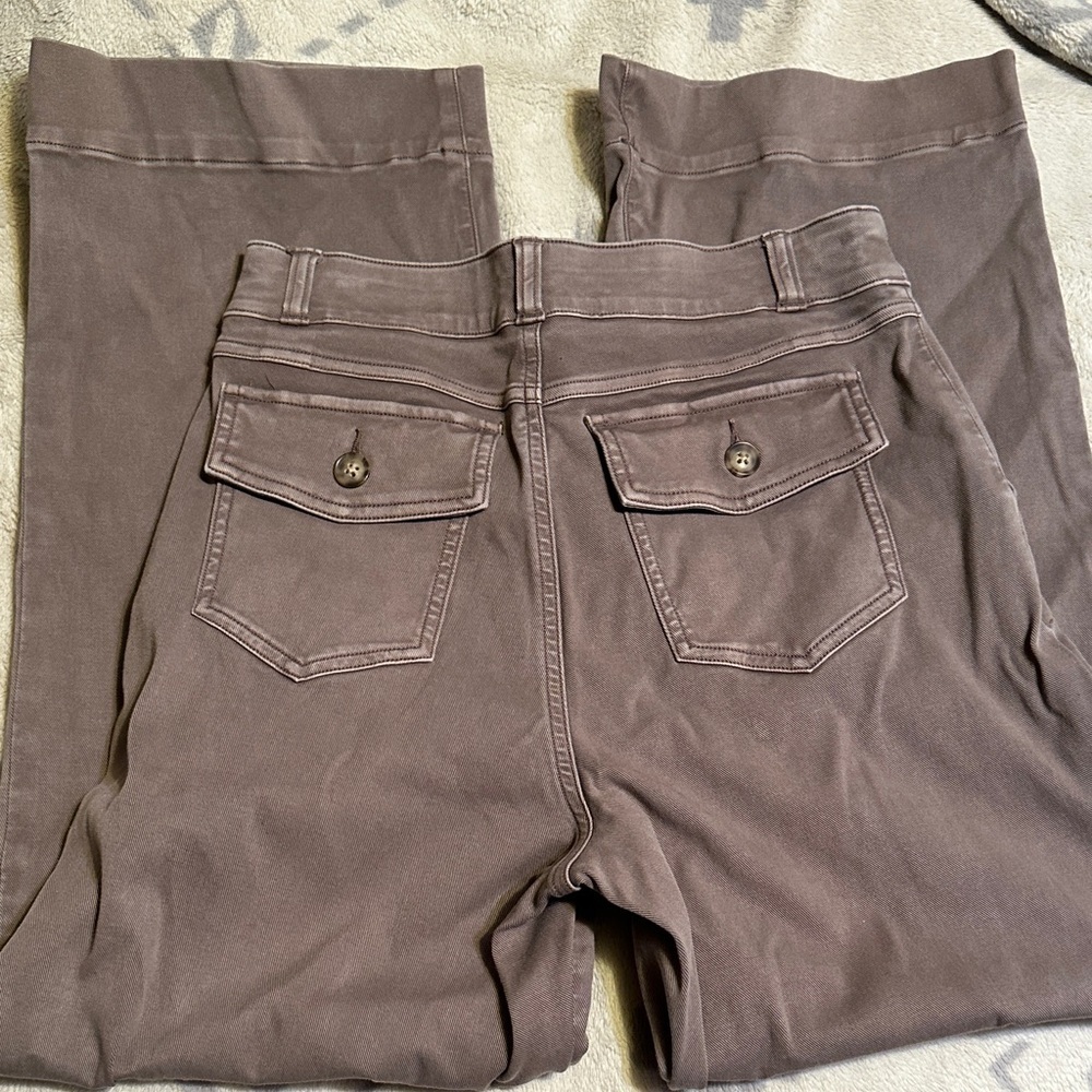 A182. SPANX Women's Trousers in Brown